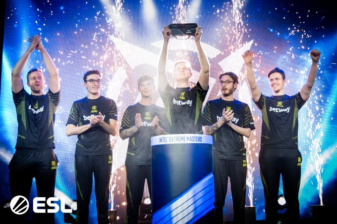 而连续受挫 而连续受挫