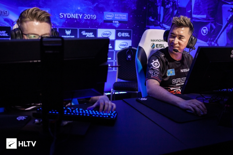 事中表现得 事中表现得