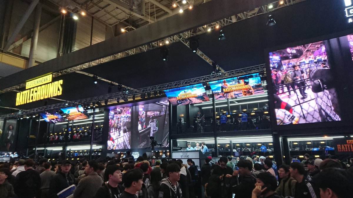 的热烈掌声 的热烈掌声