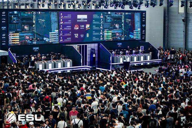 育魅力的平 育魅力的平